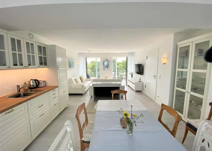 Lejlighed Strandlaeufer Mit Meerblick Und Balkon Binz
